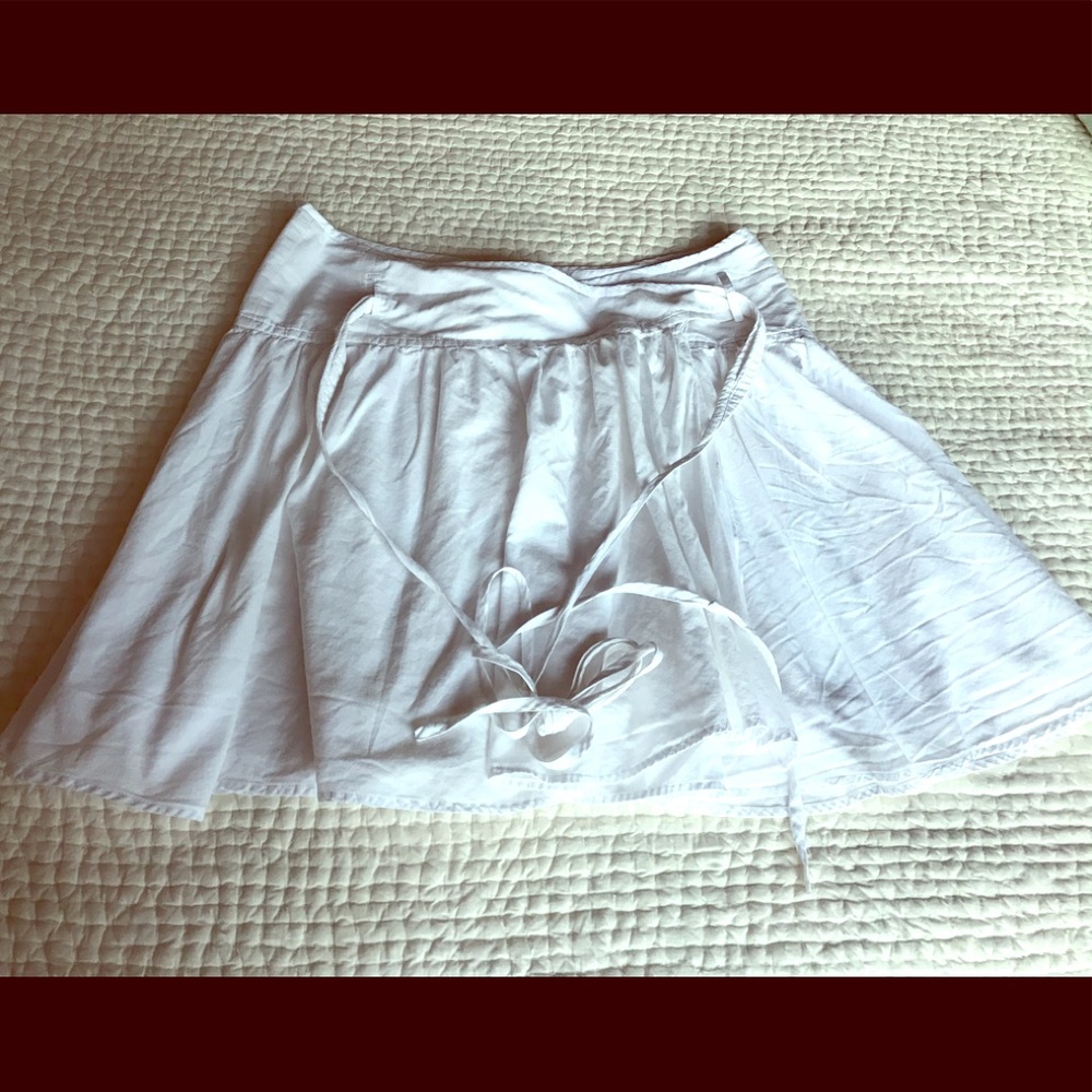 Short skirt